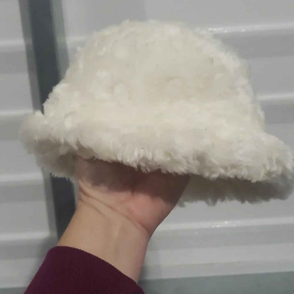 Toddler‎ soft fuzzy  hat ,Silk lined